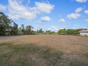 330 Glenwood Drive, Delray Beach FL 33445