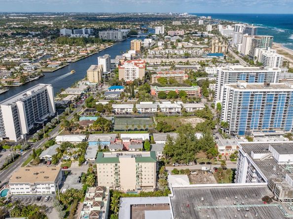 3210 NE 5TH St 202, Pompano Beach FL 33062