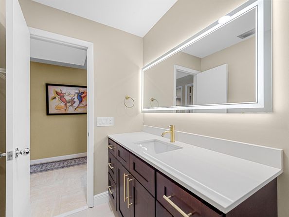 6720 Versailles Court, Lake Worth FL 33467