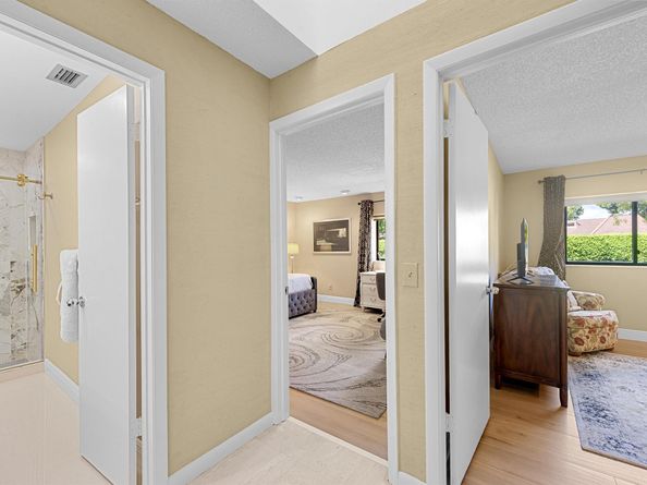 6720 Versailles Court, Lake Worth FL 33467