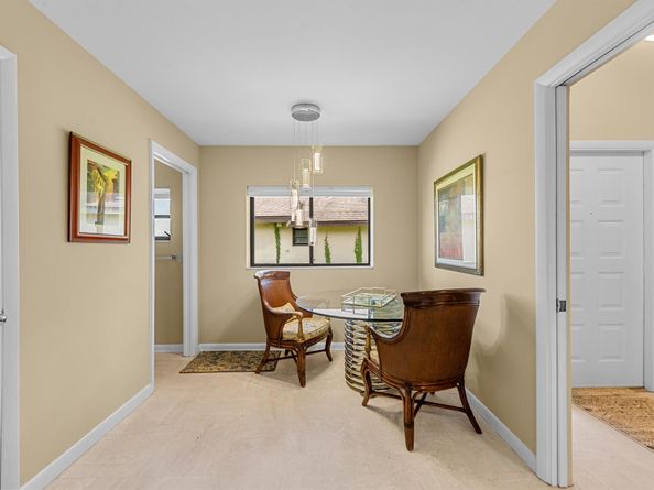 6720 Versailles Court, Lake Worth FL 33467
