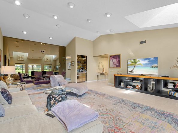 6720 Versailles Court, Lake Worth FL 33467