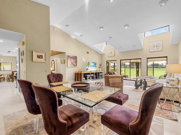 6720 Versailles Court, Lake Worth FL 33467