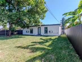 2633 Taft St, Hollywood FL 33020