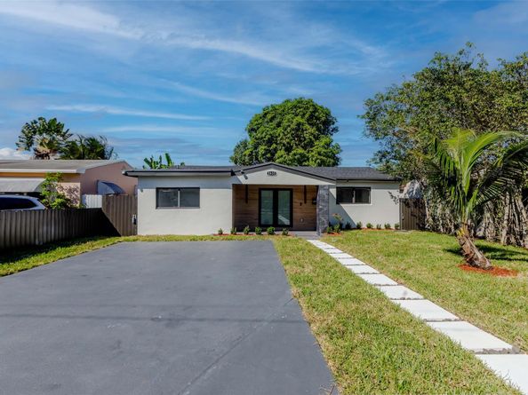 2633 Taft St, Hollywood FL 33020