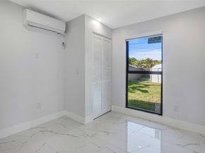 2633 Taft St, Hollywood FL 33020