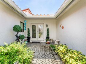 35 Woods Lane, Boynton Beach FL 33436