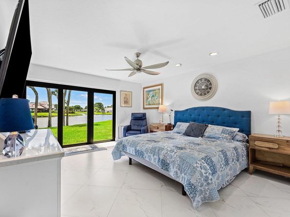 35 Woods Lane, Boynton Beach FL 33436