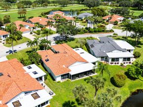 35 Woods Lane, Boynton Beach FL 33436