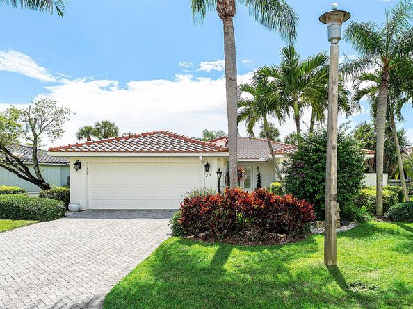 35 Woods Lane, Boynton Beach FL 33436