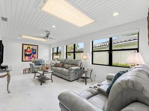 35 Woods Lane, Boynton Beach FL 33436