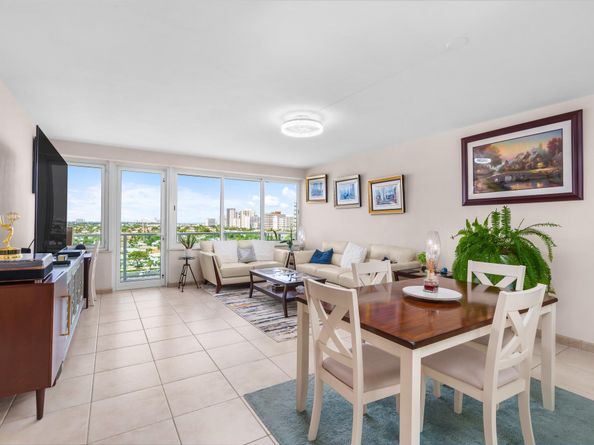 3233 NE 34th St 1207, Fort Lauderdale FL 33308