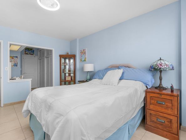 3233 NE 34th St 1207, Fort Lauderdale FL 33308