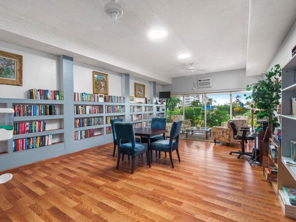 3233 NE 34th St 1207, Fort Lauderdale FL 33308