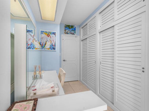 3233 NE 34th St 1207, Fort Lauderdale FL 33308