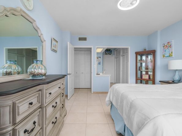 3233 NE 34th St 1207, Fort Lauderdale FL 33308