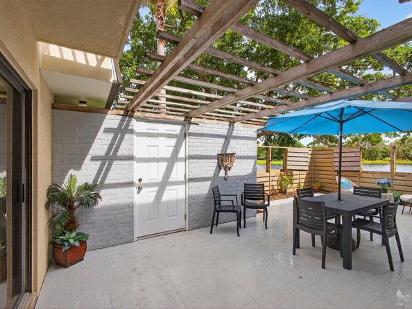 411 4th Terrace, Palm Beach Gardens FL 33418