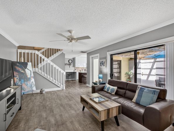 411 4th Terrace, Palm Beach Gardens FL 33418