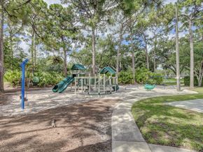 411 4th Terrace, Palm Beach Gardens FL 33418