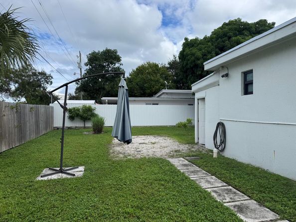 611 Monceaux Road, West Palm Beach FL 33405