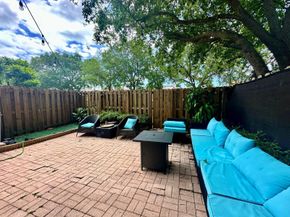 11964 SW 81st Ln 11964, Miami FL 33183