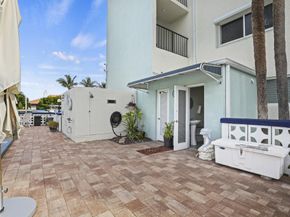 109 Paradise Harbour Boulevard 514, North Palm Beach FL 33408