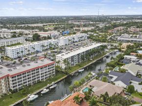 109 Paradise Harbour Boulevard 514, North Palm Beach FL 33408