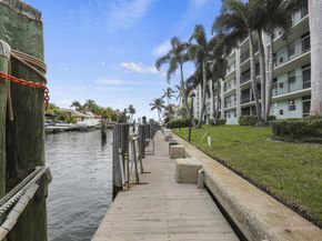 109 Paradise Harbour Boulevard 514, North Palm Beach FL 33408