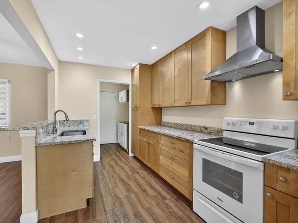 160 Ramblewood Circle, Royal Palm Beach FL 33411