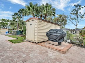 160 Ramblewood Circle, Royal Palm Beach FL 33411