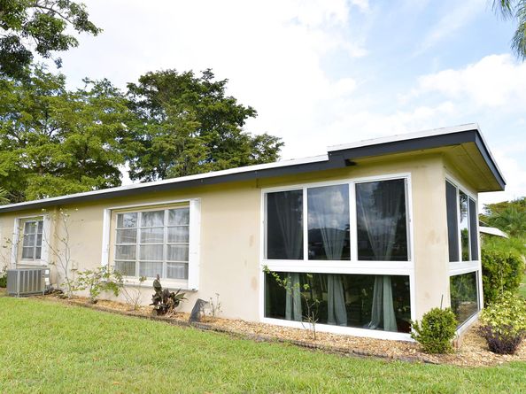 1027 S South Drive A, Delray Beach FL 33445