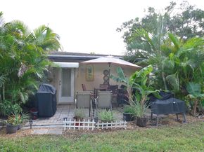 1027 S South Drive A, Delray Beach FL 33445
