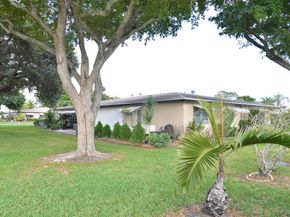 1027 S South Drive A, Delray Beach FL 33445
