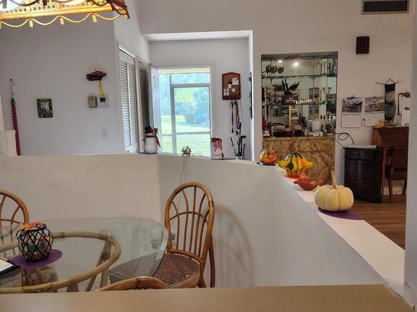 125 Ramblewood Circle, Royal Palm Beach FL 33411