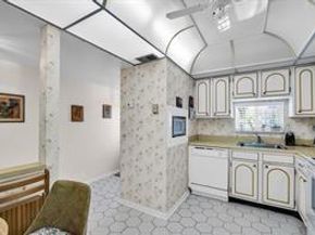 9511 N Hollybrook Lake Dr 207, Pembroke Pines FL 33025