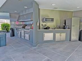 9511 N Hollybrook Lake Dr 207, Pembroke Pines FL 33025