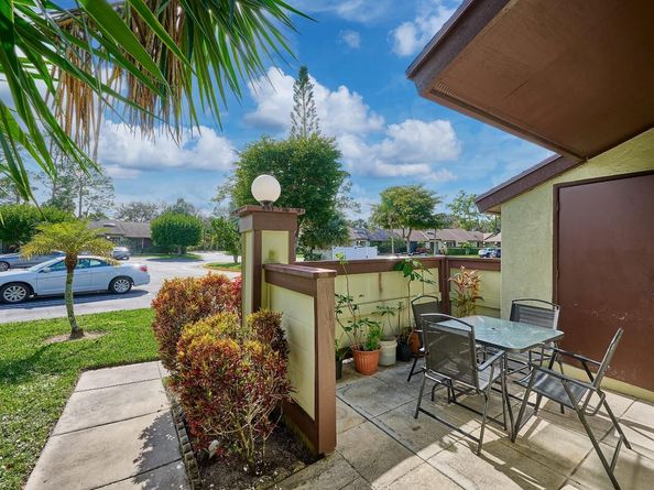 498 Iron Forge Ct Court, Royal Palm Beach FL 33411