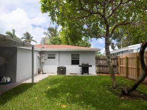 140 NW 46th St, Oakland Park FL 33309