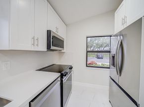 8067 Summerbreeze Lane, Boca Raton FL 33496