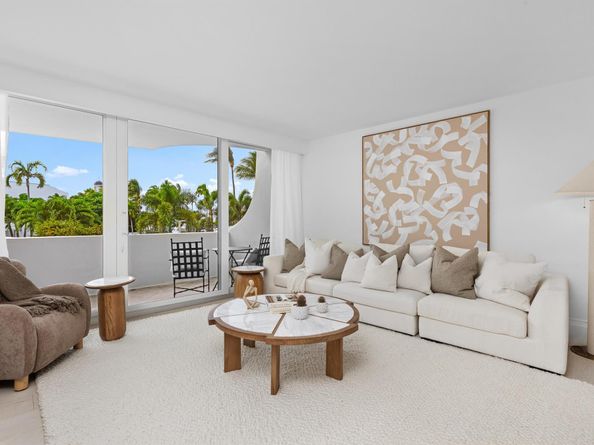 130 Sunrise Avenue 216, Palm Beach FL 33480