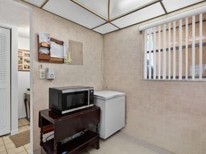 3050 Holiday Springs Blvd 108, Margate FL 33063