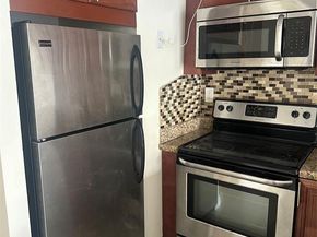 2900 NE 30TH St E2, Fort Lauderdale FL 33306