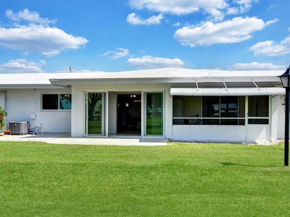 1802 Ocean Drive 112, Boynton Beach FL 33426