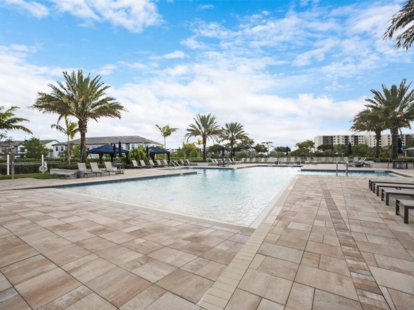 4445 Silverwood Ln S, Fort Lauderdale FL 33309