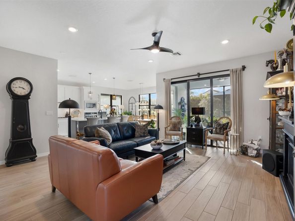 4445 Silverwood Ln S, Fort Lauderdale FL 33309