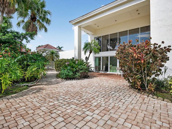 16670 Senterra Drive, Delray Beach FL 33484