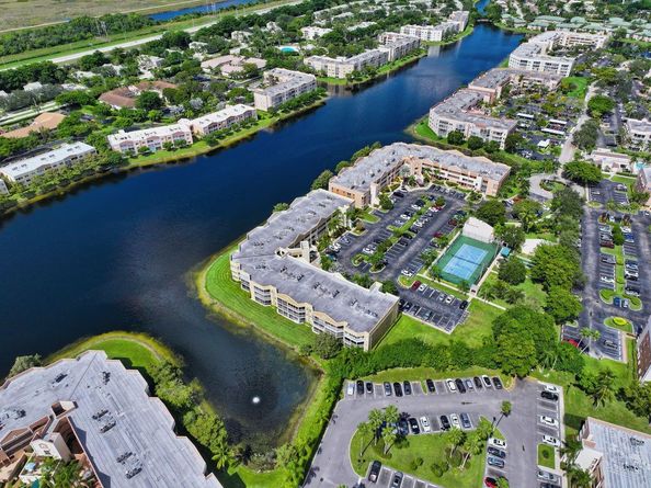 7361 Granville Dr 303, Tamarac FL 33321