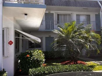 2880 Lake Osborne Drive