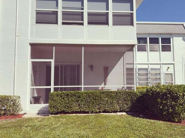 2880 Lake Osborne Drive 104, Lake Worth Beach FL 33461