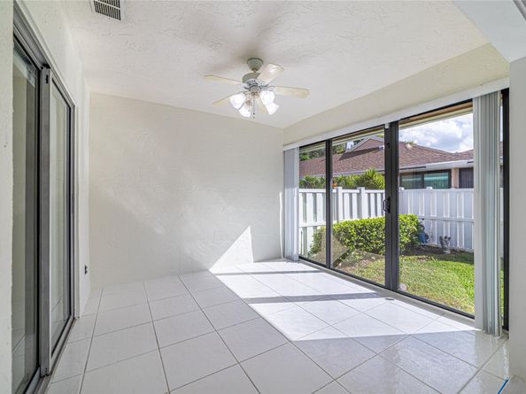 8307 Summerbreeze Ln, Boca Raton FL 33496